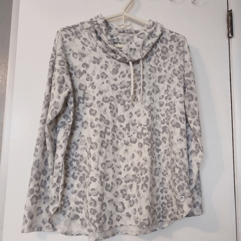 Calvin Klein Women's cheetah print funnel neck shirt